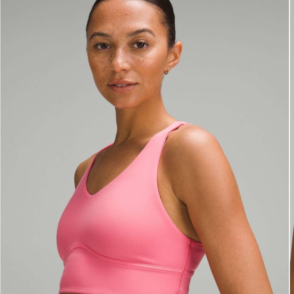 Lululemon 💕RARE 🌸In Alignment Longline Bra *Light Support, B/C Cup
Sakura Pink